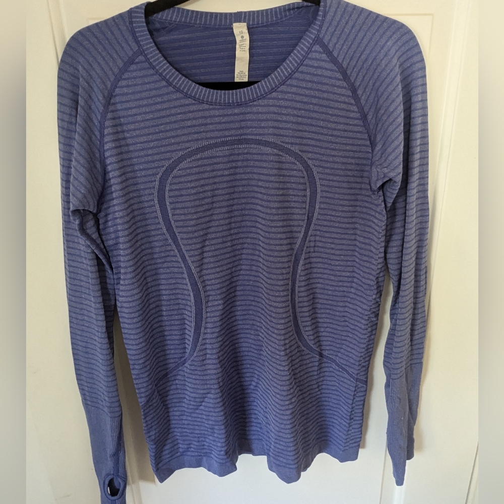 Lululemon Swiftly Tech Long Sleeve 2.0 – Blue Stripe, Size 10
